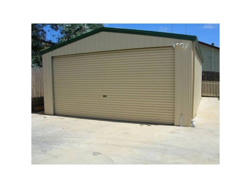 1 Shannon Avenue, Hamlyn Heights VIC 3215