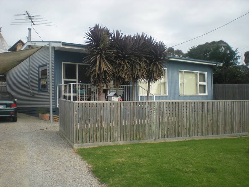 5 Centre Court, Torquay VIC 3228