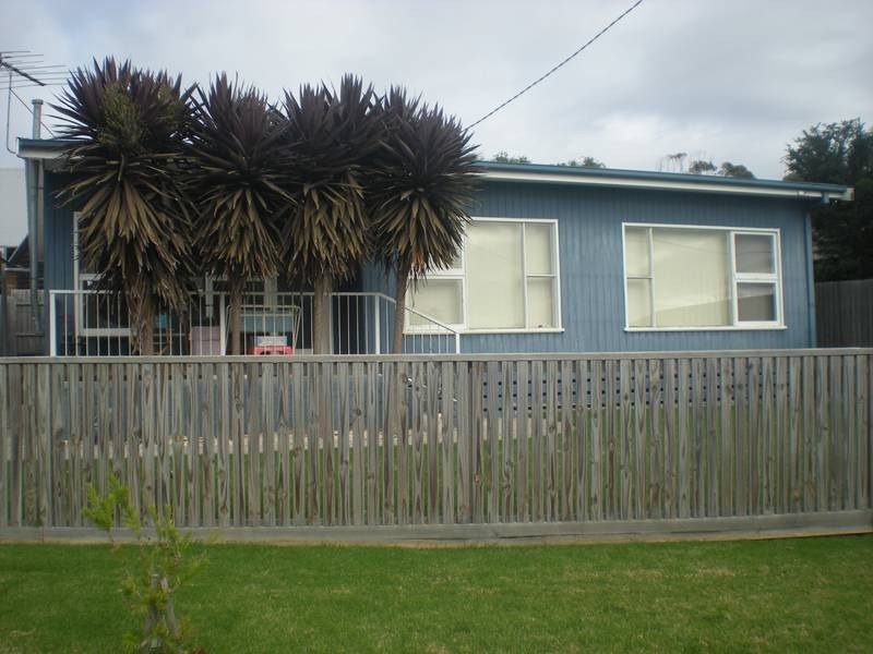 5 Centre Court, Torquay VIC 3228