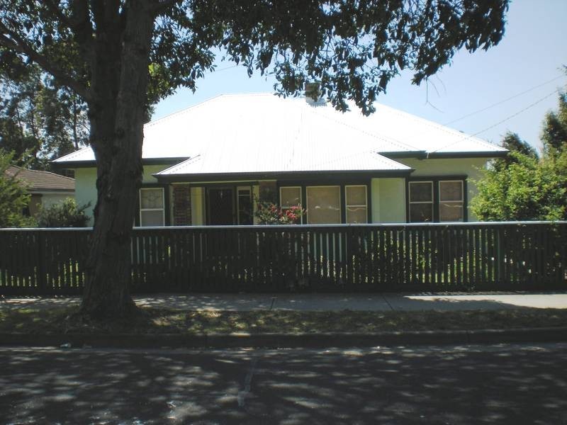 24 Upper Skene Street, Newtown VIC 3220