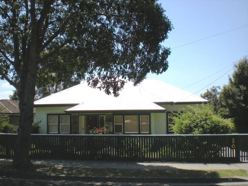 24 Upper Skene Street, Newtown VIC 3220