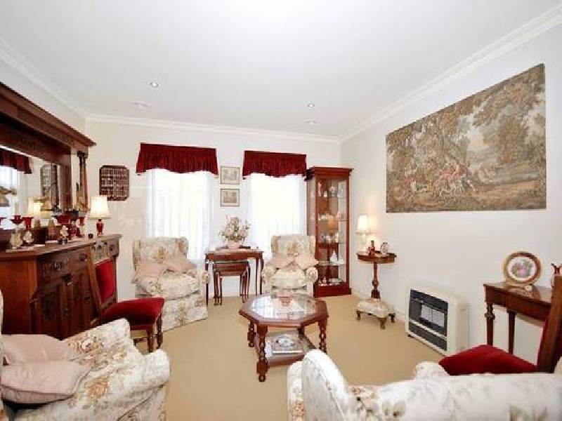 2 Nicholas Street, Newtown VIC 3220