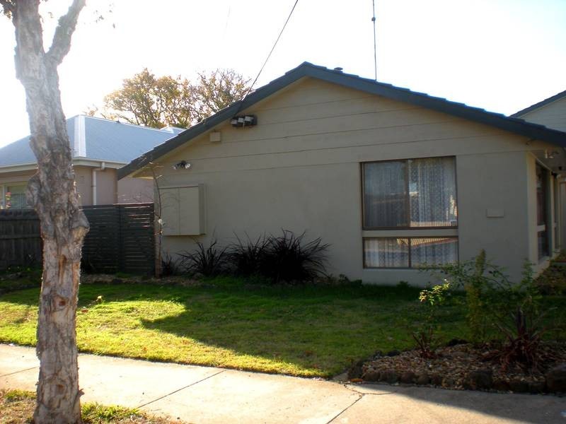 1/44 Marshall Street, Newtown VIC 3220