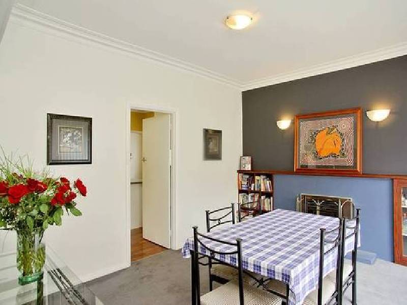 24 Layton Crescent, Newtown VIC 3220