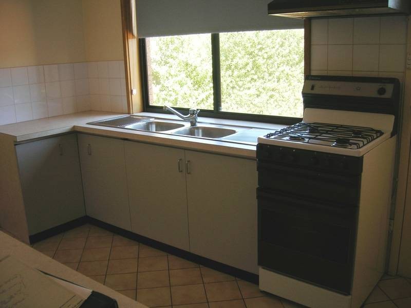 14 Pescott Street, Newtown VIC 3220