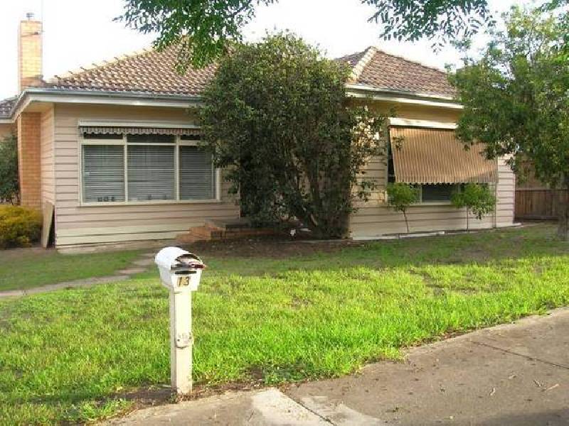 13 Craigie Road, Newtown VIC 3220