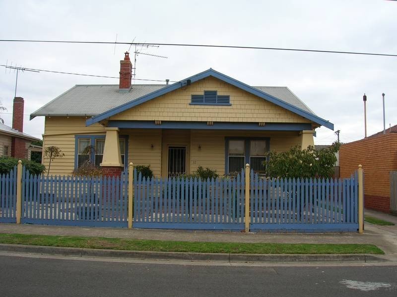 32 Bond Street, Newtown VIC 3220