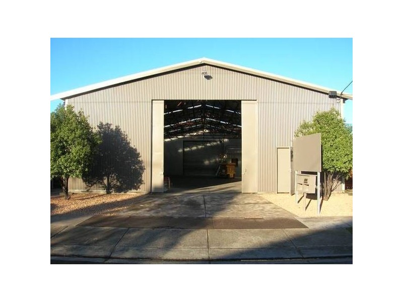 394 Pakington Street, Newtown VIC 3220