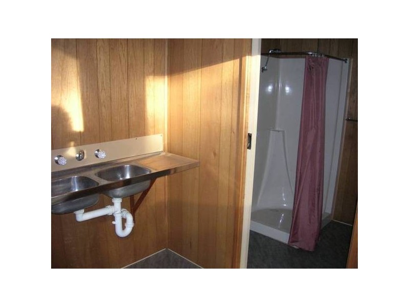 394 Pakington Street, Newtown VIC 3220