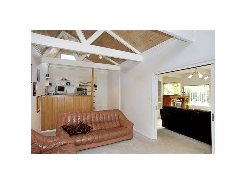Melrose Avenue, Highton VIC 3216