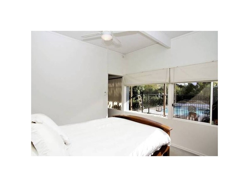 Melrose Avenue, Highton VIC 3216