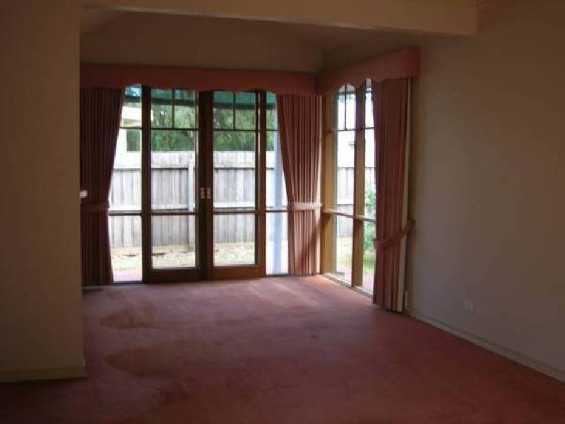 2/30 Noble Street, Newtown VIC 3220