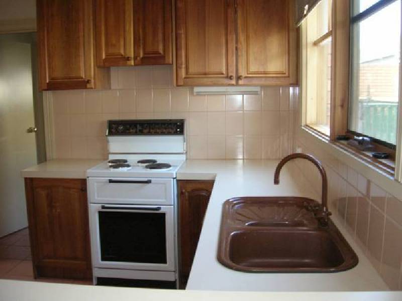 2/30 Noble Street, Newtown VIC 3220