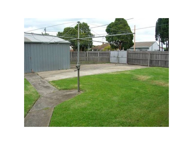 Cox Road, Norlane VIC 3214