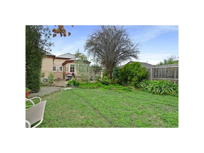 Pakington Street, Newtown VIC 3220