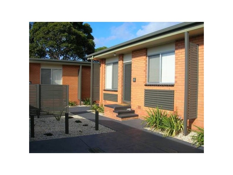 Sladen Street, Hamlyn Heights VIC 3215