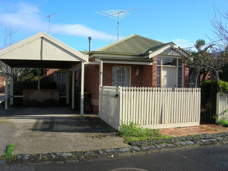 1/6 Westcott Street, Newtown VIC 3220