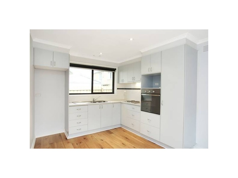 Clarendon Street, Newtown VIC 3220