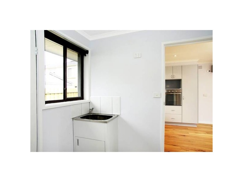 Clarendon Street, Newtown VIC 3220