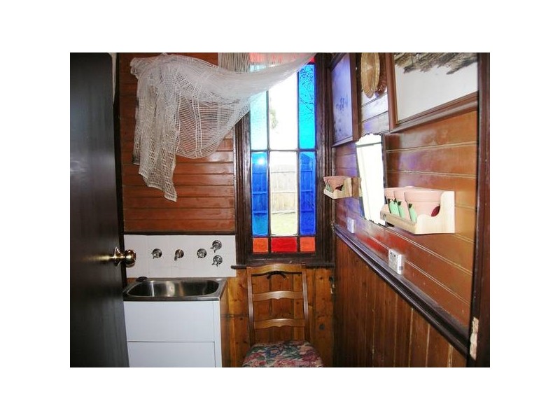 21 Saffron Street, Newtown VIC 3220