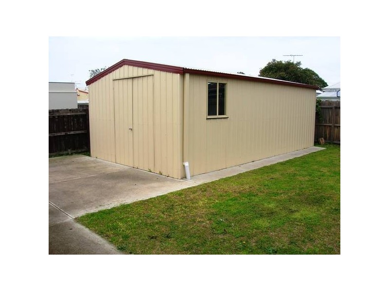 21 Saffron Street, Newtown VIC 3220