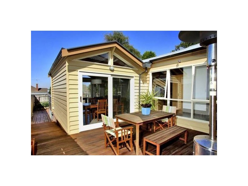 51 Fairview Avenue, Newtown VIC 3220