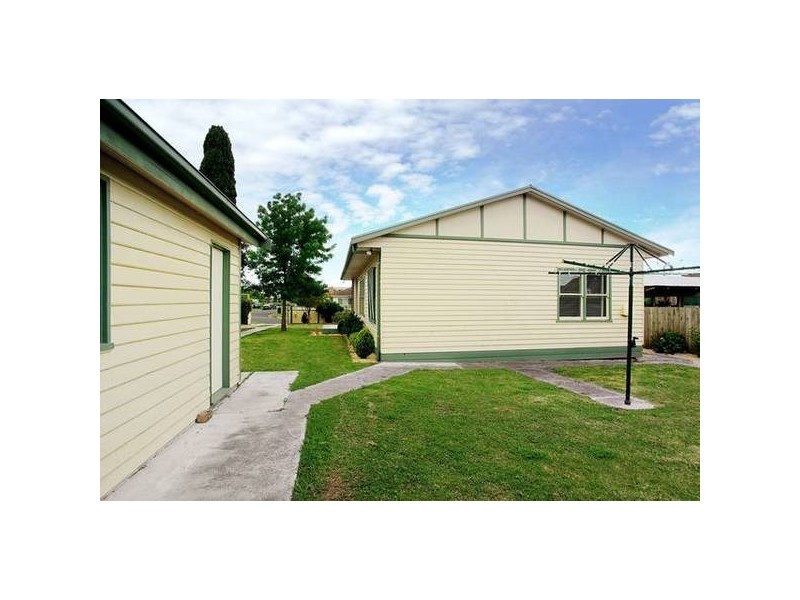 15 Park Street, Belmont VIC 3216