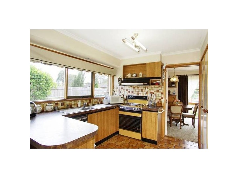 27 Sandringham Parade, Newtown VIC 3220