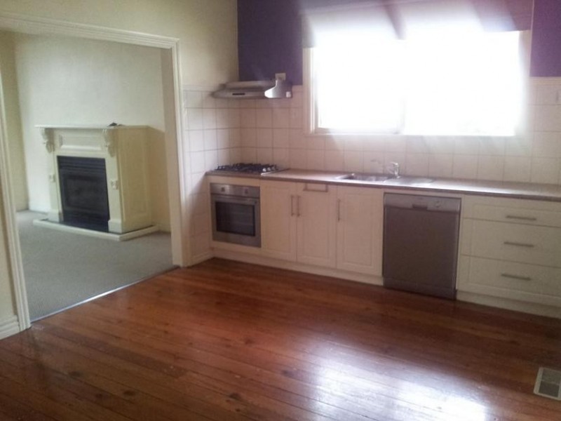 10 Nicholas Street, Newtown VIC 3220