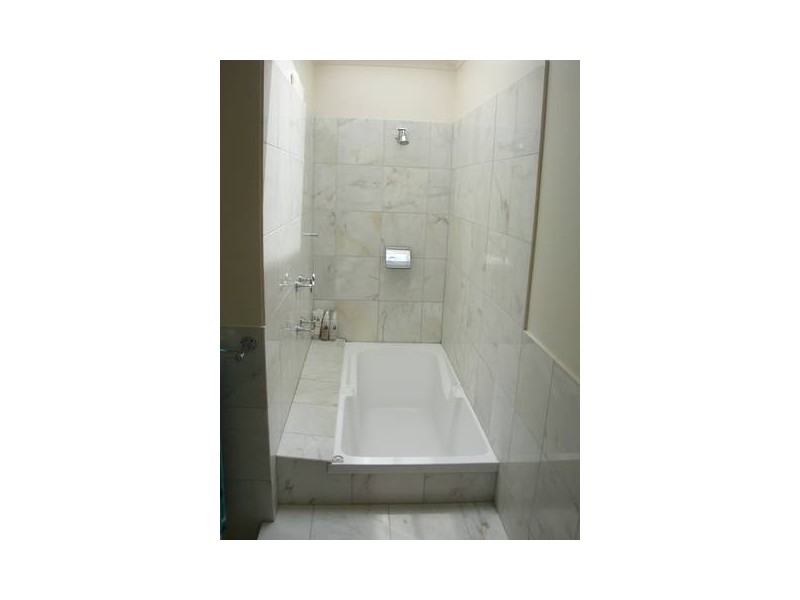 10 Nicholas Street, Newtown VIC 3220