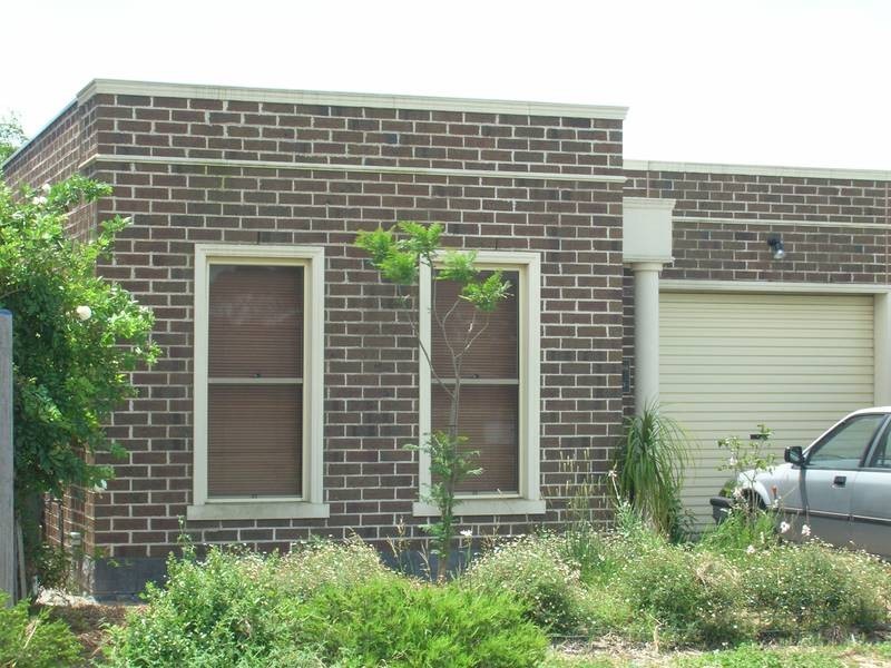 44 Sherbourne Terrace, Newtown VIC 3220