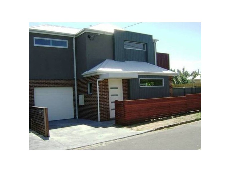 7 Julian Street, Newtown VIC 3220