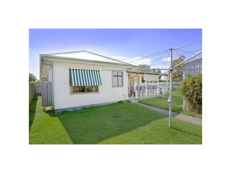 2 Little Avenue, Hamlyn Heights VIC 3215