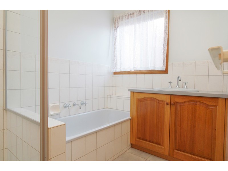 2/62 Marshall Street, Newtown VIC 3220