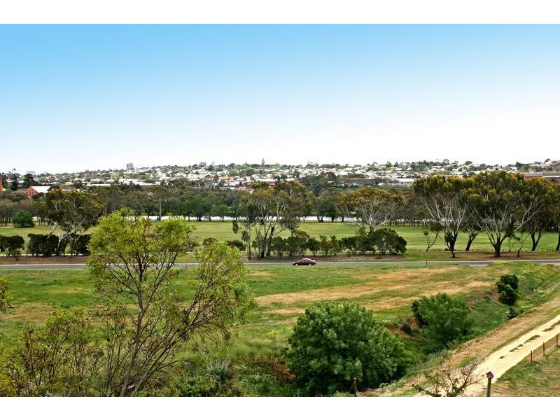 21 Quarry Close, Belmont VIC 3216