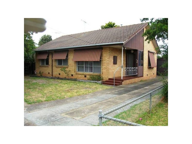 16 Princess Road, Corio VIC 3214