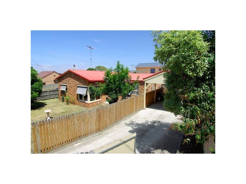 385 Shannon Ave, Newtown VIC 3220