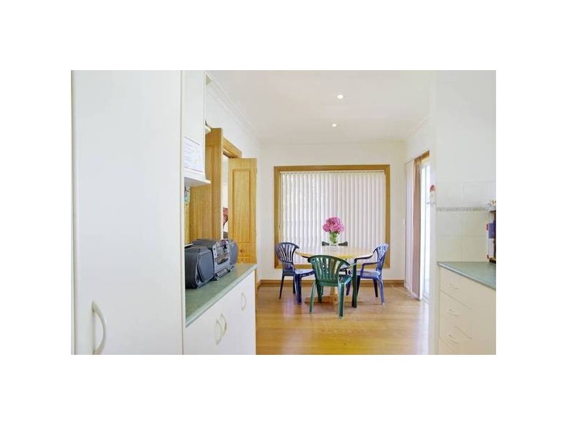 2 Little Avenue, Hamlyn Heights VIC 3215
