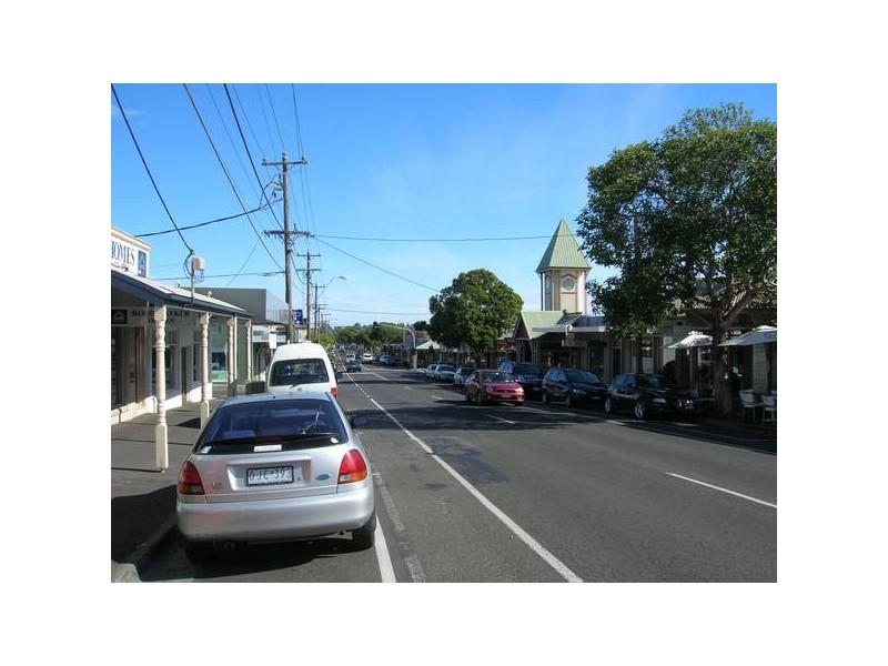 329 Pakington Street, Newtown VIC 3220