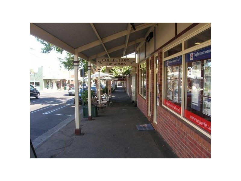 329 Pakington Street, Newtown VIC 3220