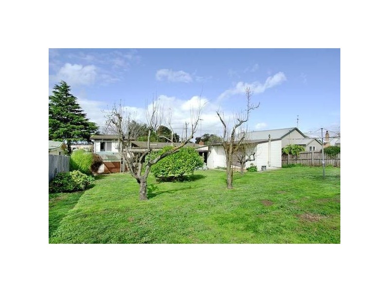 114 West Fyans Street, Newtown VIC 3220