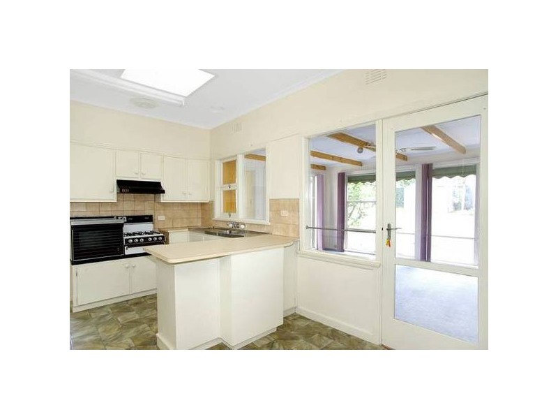 20 Cambra Road, Belmont VIC 3216