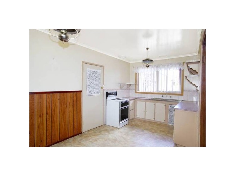 2 Hering Court, East Geelong VIC 3219