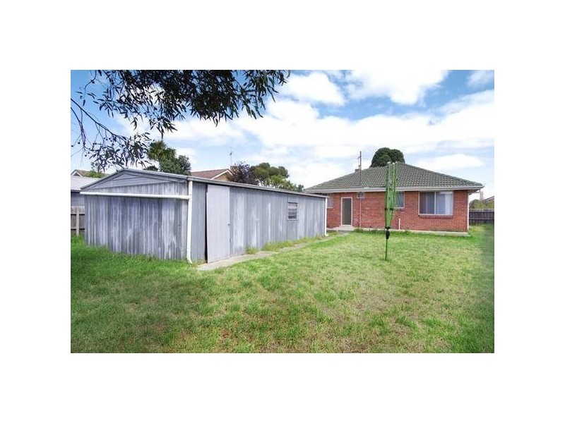2 Hering Court, East Geelong VIC 3219