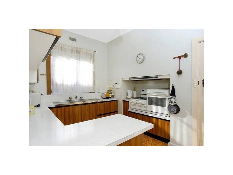 21 Clarendon Street, Newtown VIC 3220