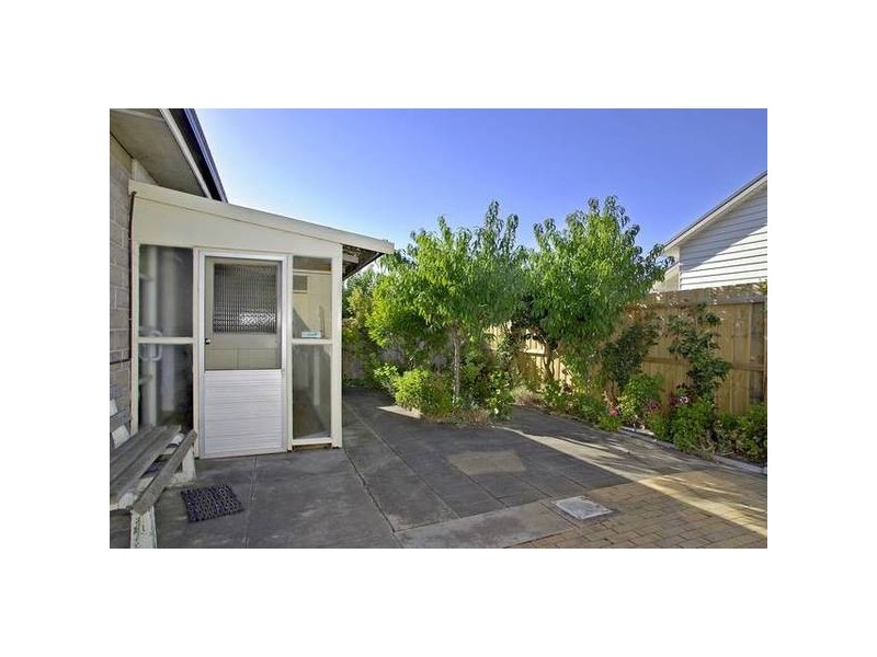 21 Clarendon Street, Newtown VIC 3220