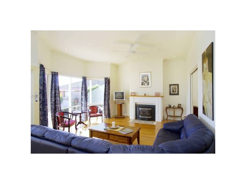 16 Ann Street, Geelong West VIC 3218