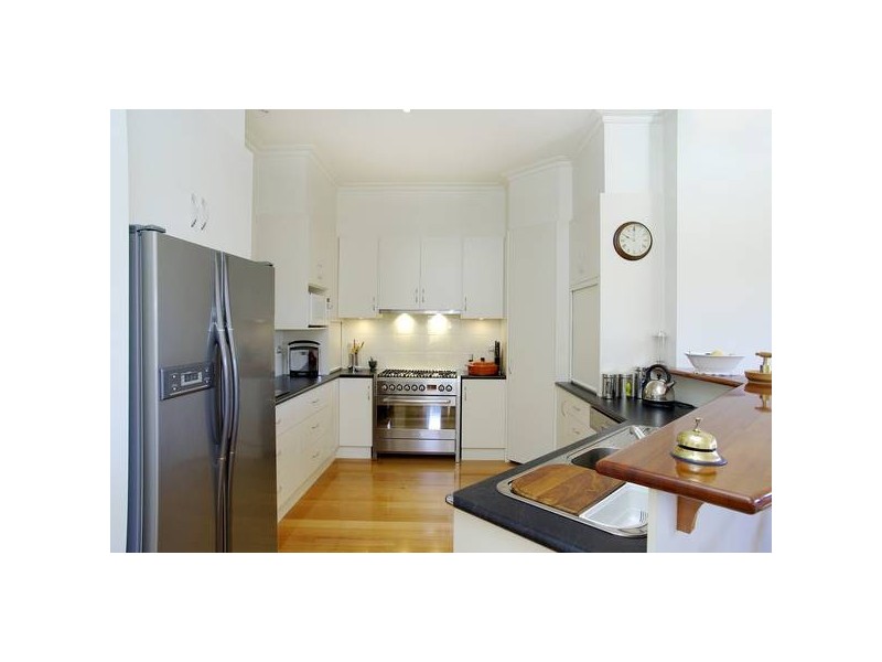 16 Ann Street, Geelong West VIC 3218