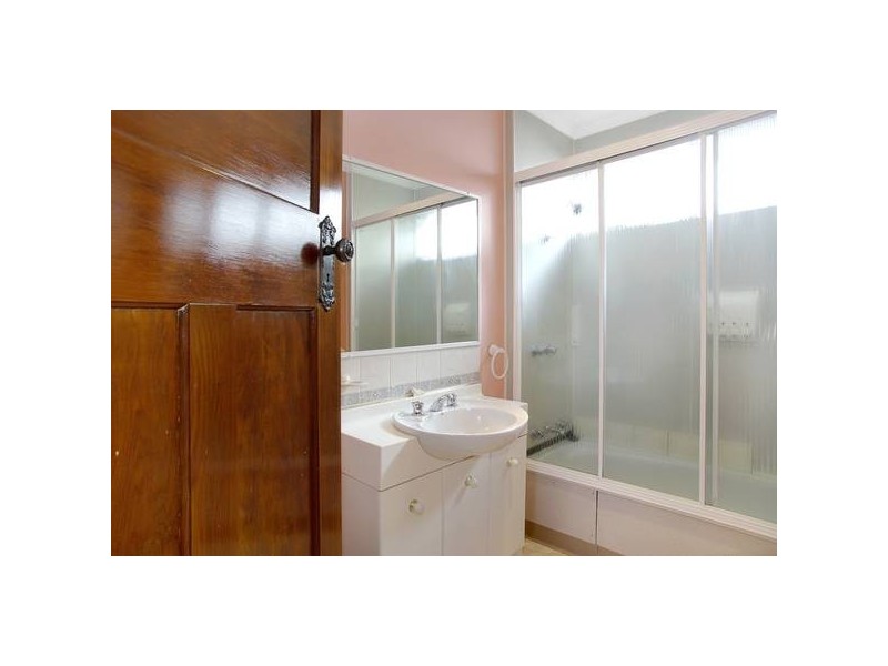 16 Ann Street, Geelong West VIC 3218