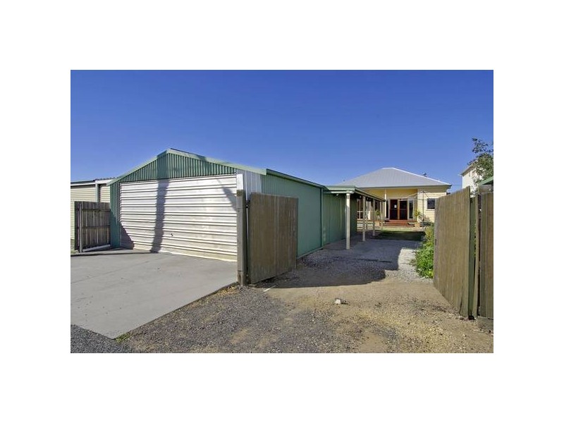 16 Ann Street, Geelong West VIC 3218